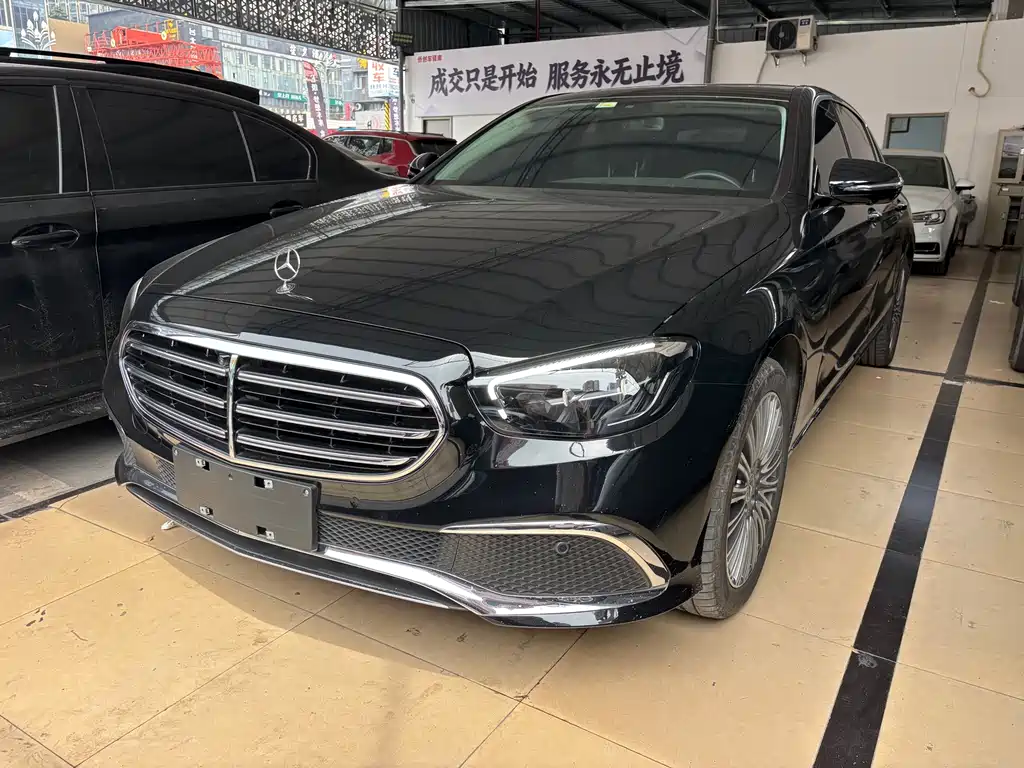 Mercedes-Benz E-Class 2022