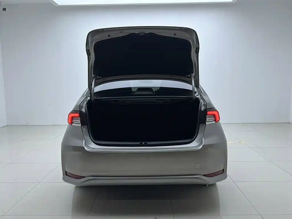 Toyota Corolla — миниатюра 19