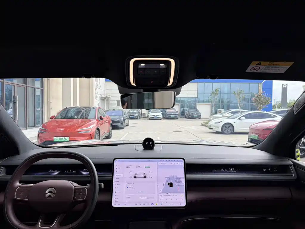 NIO ES8 — миниатюра 10