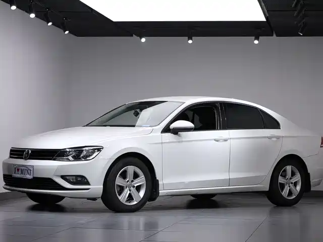 VOLKSWAGEN LINGDU 2018