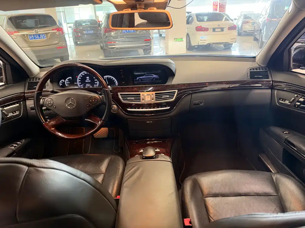 Mercedes-Benz S-Class — миниатюра 5