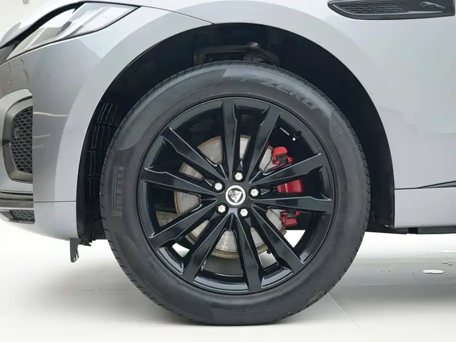 Jaguar F-PACE — миниатюра 16