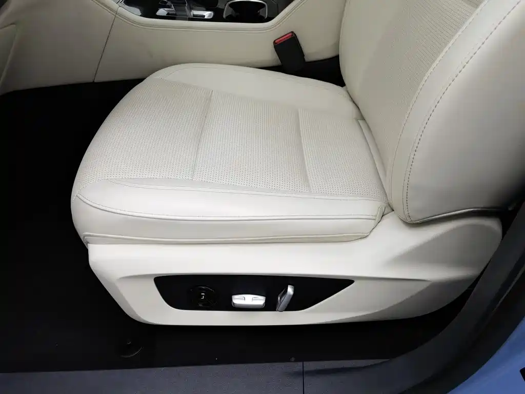 Li Auto Li ONE — миниатюра 20