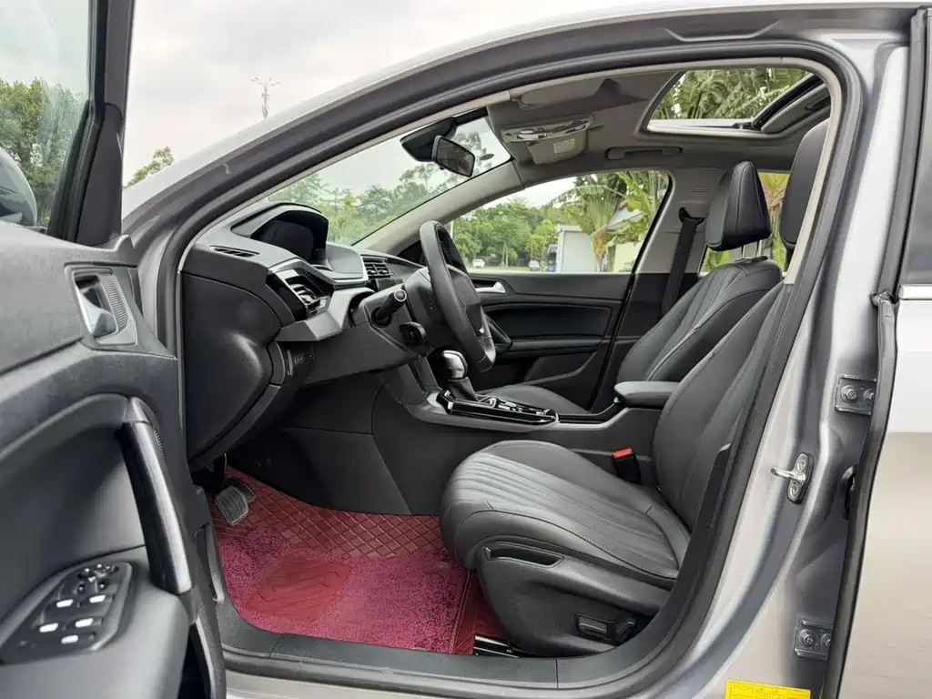 Peugeot 408 — миниатюра 12