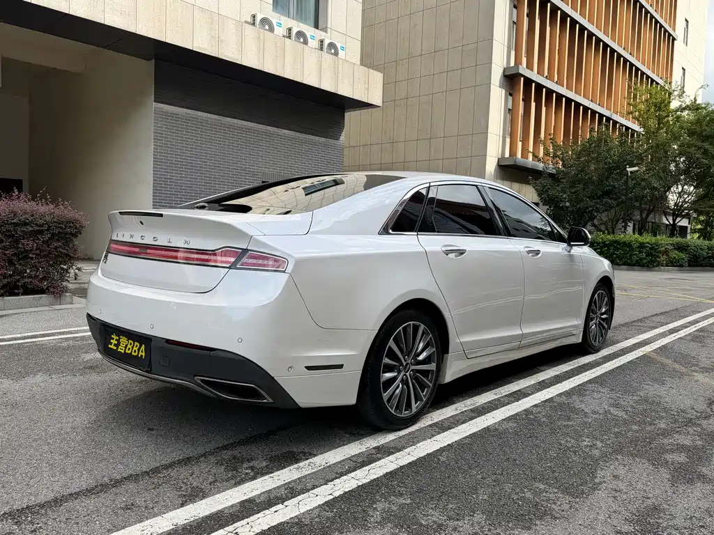 Lincoln MKZ — миниатюра 22