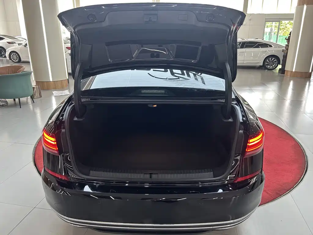 Volkswagen 帕萨特插电混动 — миниатюра 10