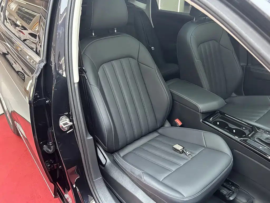 Volkswagen 帕萨特插电混动 — миниатюра 40