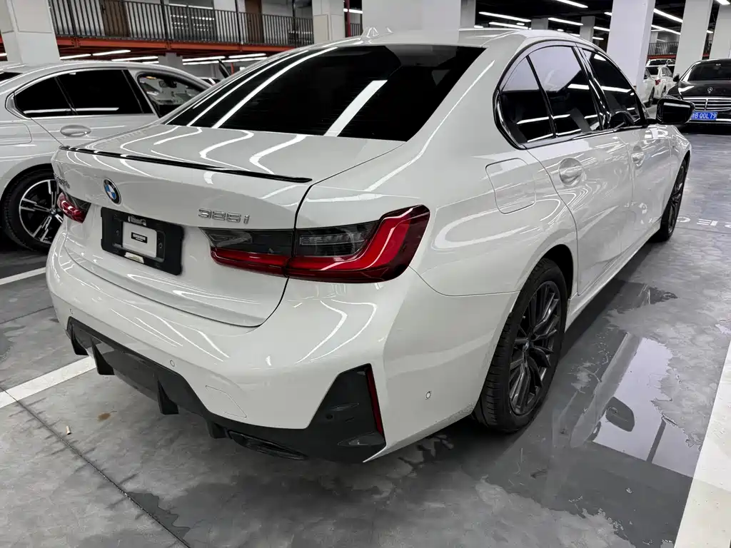 BMW 3 Series — миниатюра 11