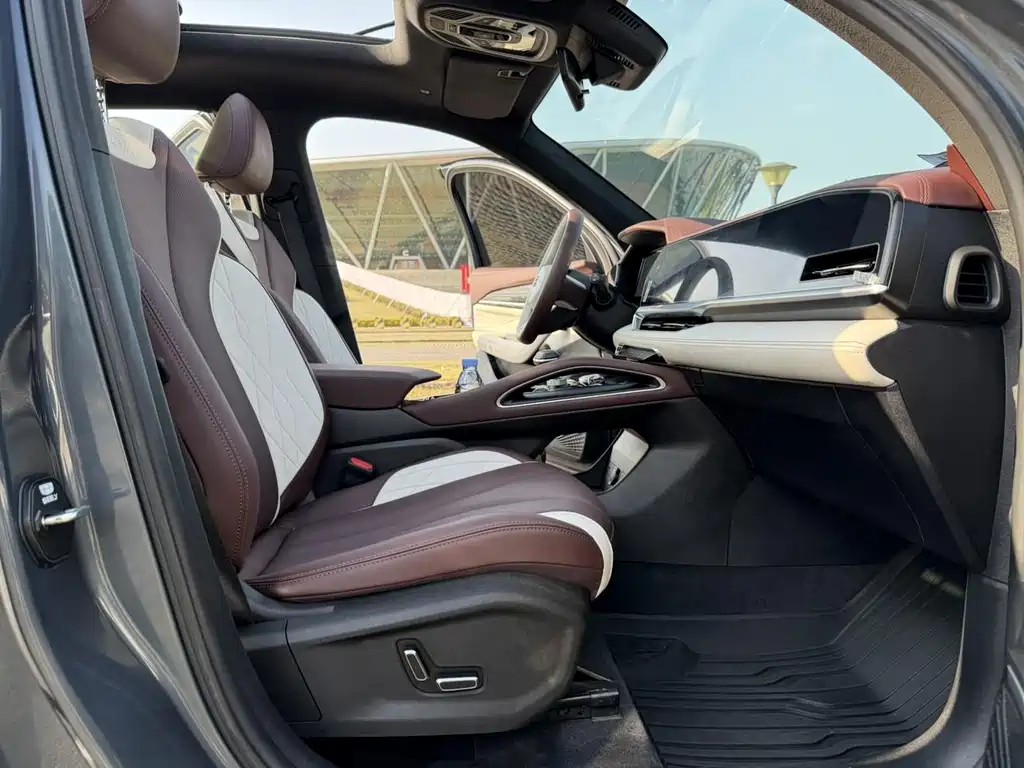 Geely Xingyue L — миниатюра 15