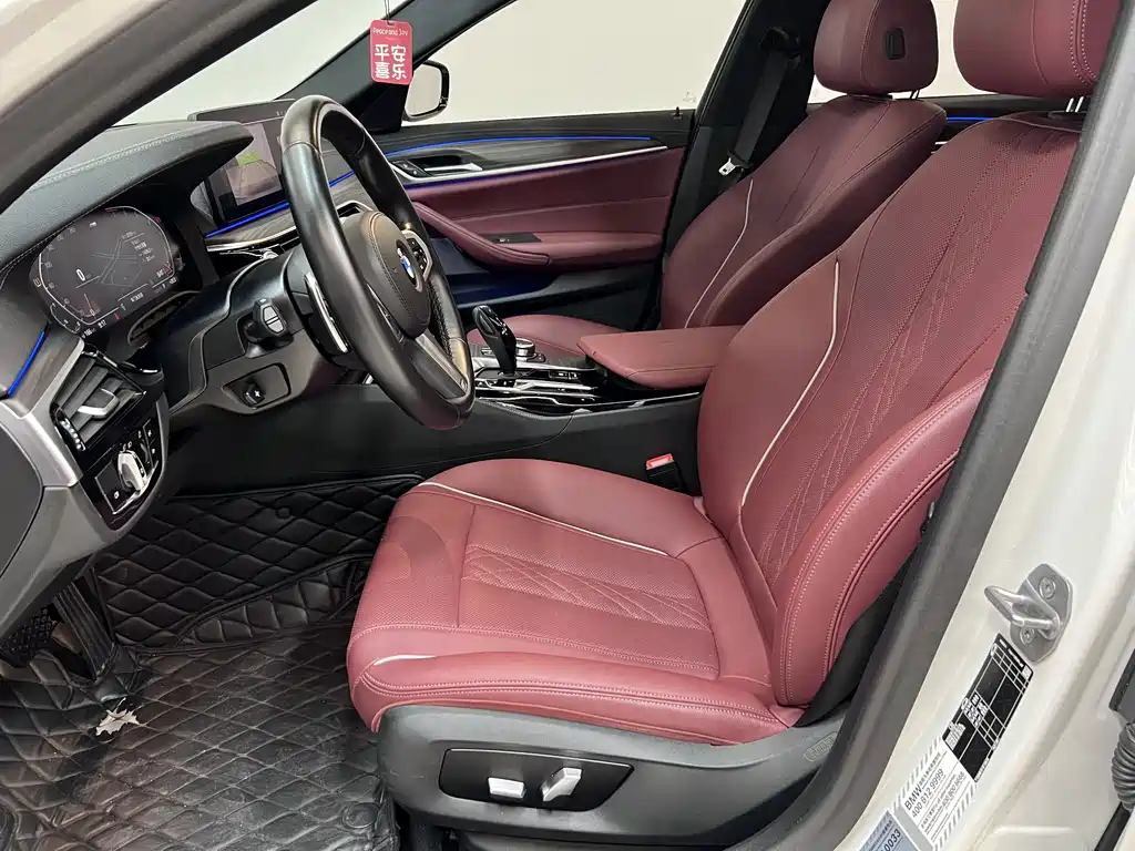 BMW 5 Series — миниатюра 8