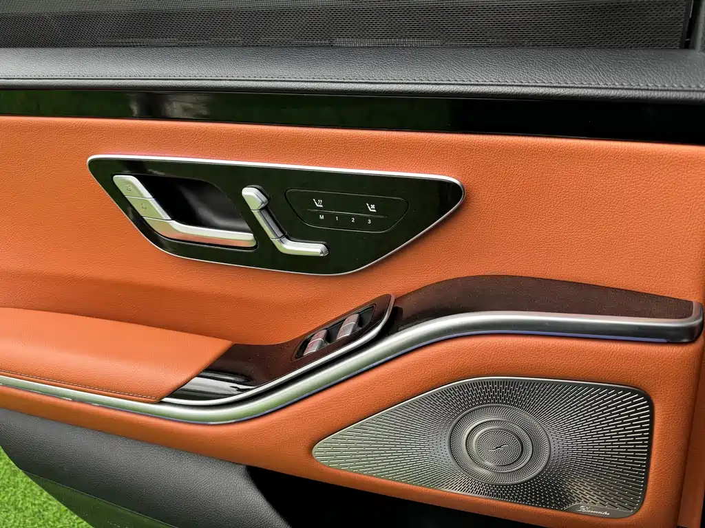 Mercedes-Benz S-Class — миниатюра 7