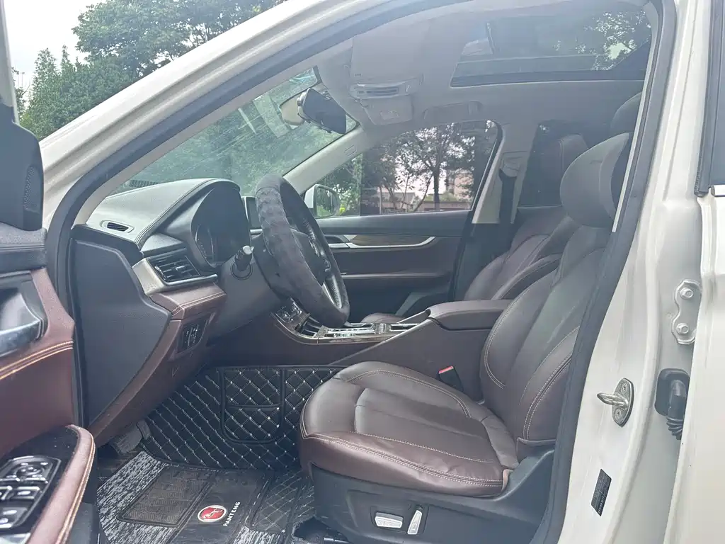Hanteng X5 2018 1.5T CVT Luxury