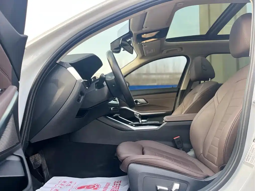 BMW 3 Series — миниатюра 4