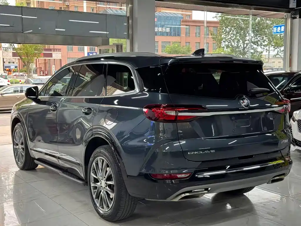 Buick Enclave — миниатюра 5