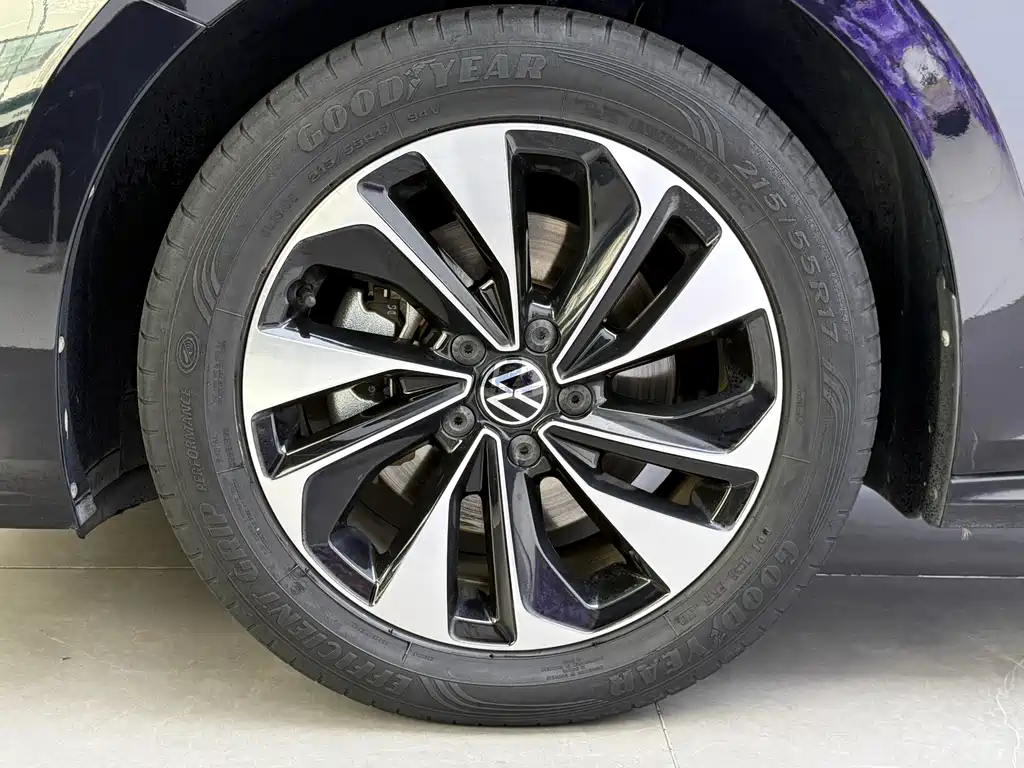 Volkswagen Passat — миниатюра 7