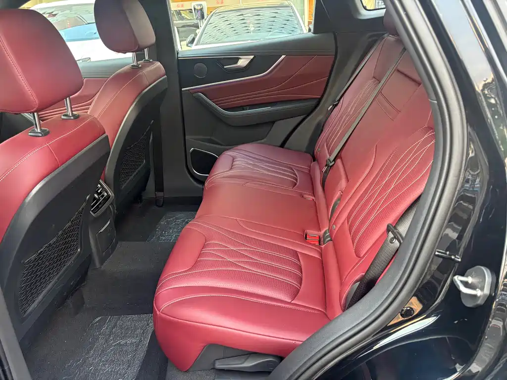 Hongqi Hongqi HS5 — миниатюра 10