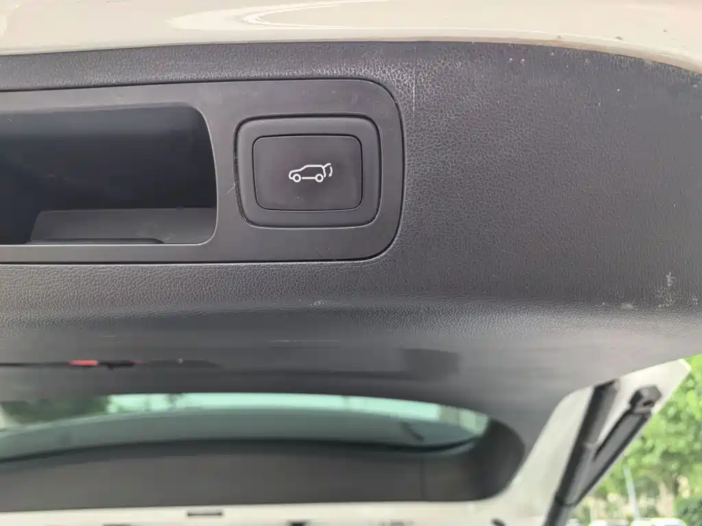 Roewe iMAX8 — миниатюра 18