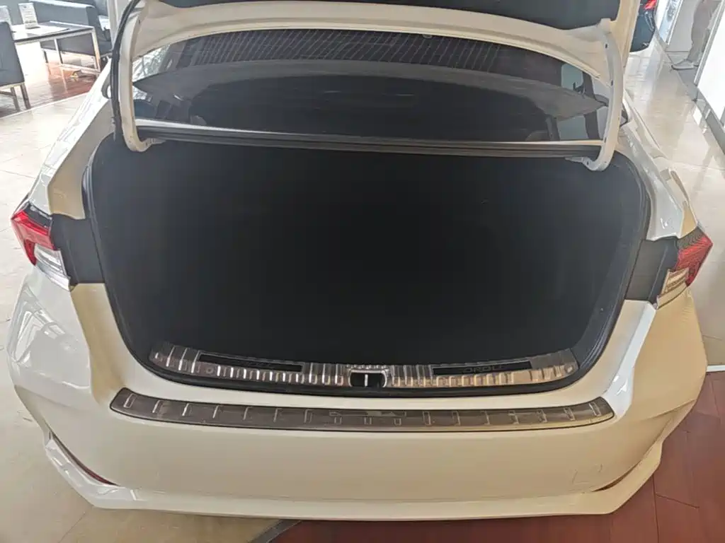 Toyota Corolla — миниатюра 19