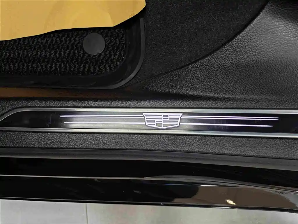 Cadillac CT6 — миниатюра 12