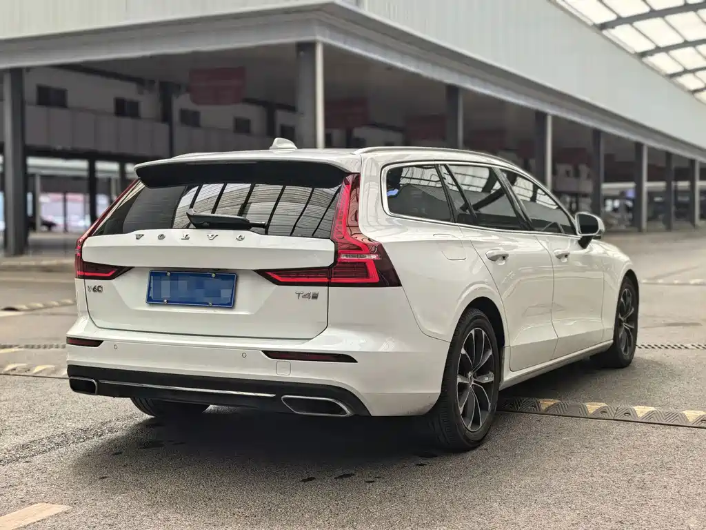 Volvo V60 — миниатюра 11