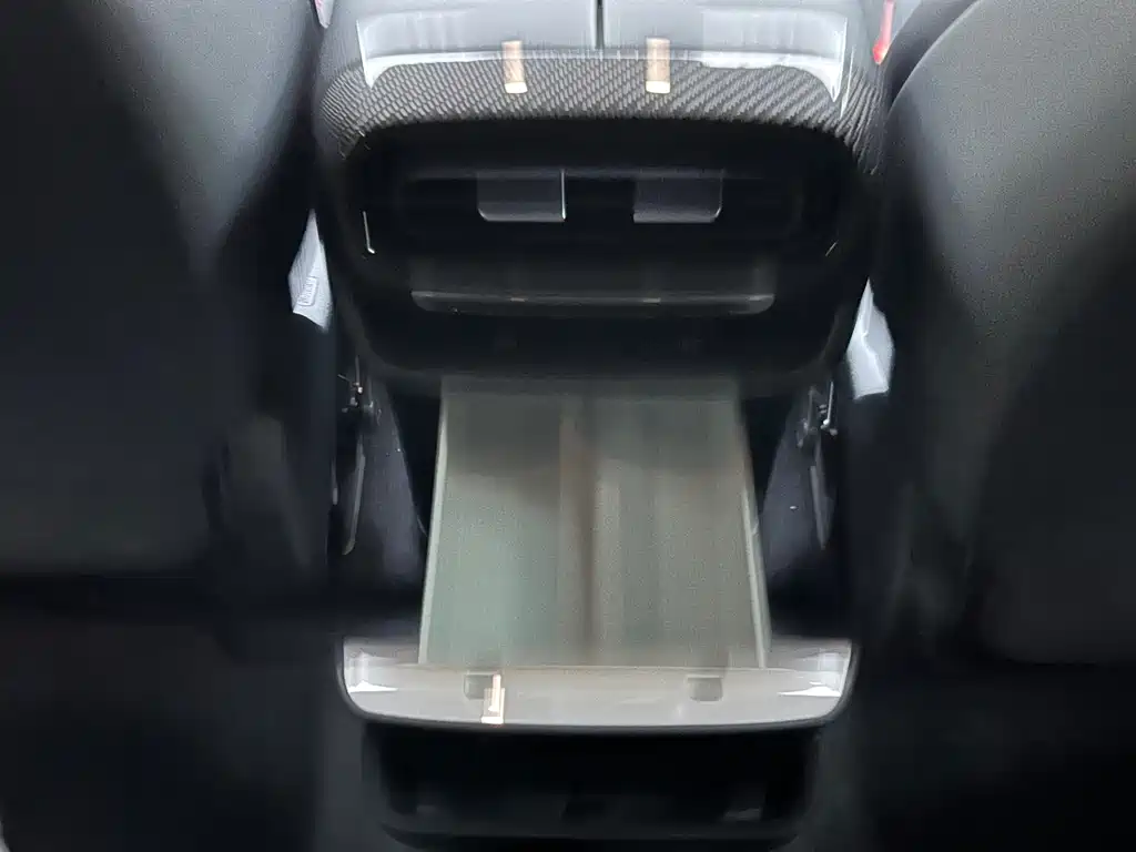 XIAOMI CAR XIAOMI SU7 ULTRA