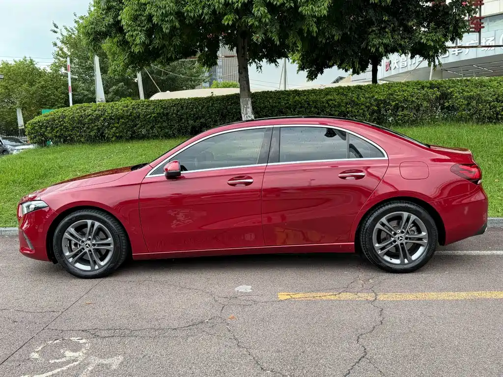 Mercedes-Benz A-Class — миниатюра 3