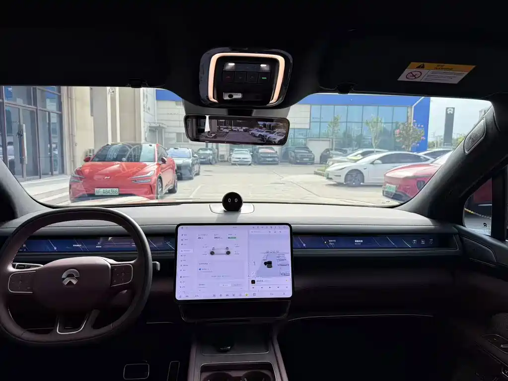 NIO ES8 — миниатюра 10