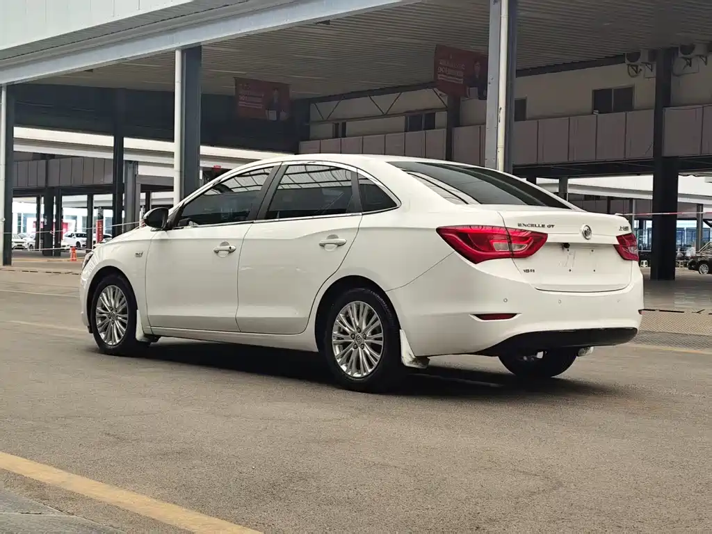 Buick Excelle — миниатюра 4