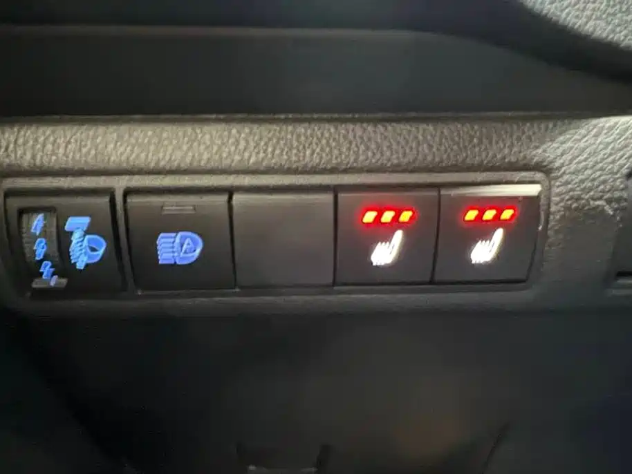 Toyota Corolla — миниатюра 13