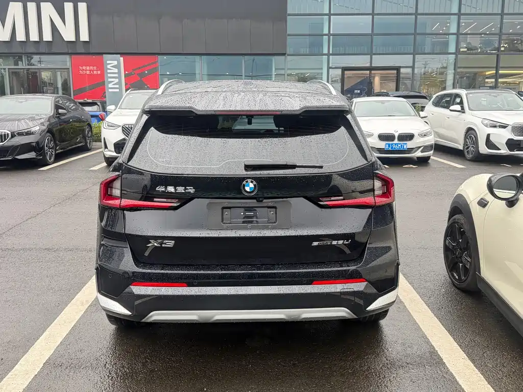 BMW X1 — миниатюра 11