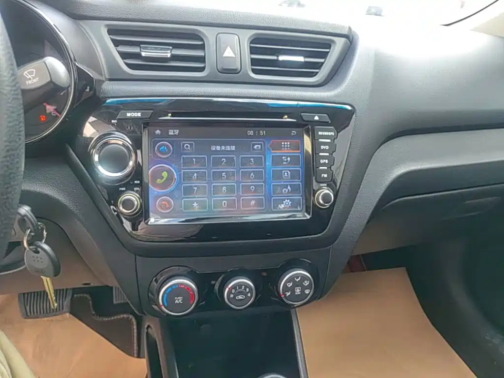Kia K2 — миниатюра 13
