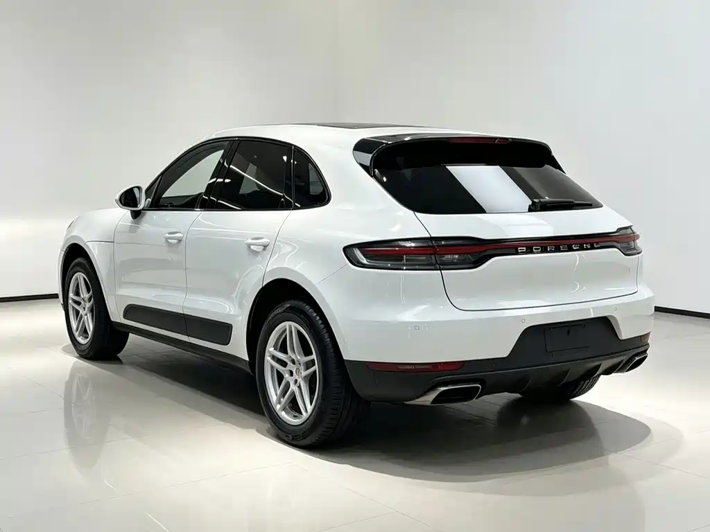 Porsche Macan — миниатюра 8