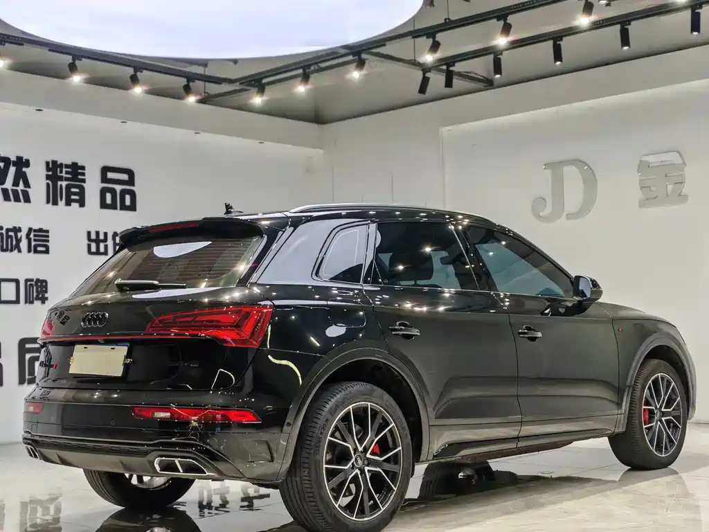 Audi Q5L — миниатюра 16