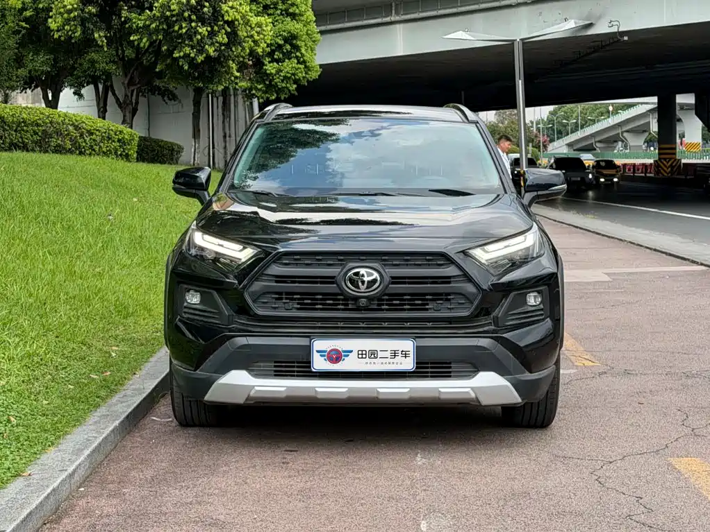 Toyota RAV4 — миниатюра 2