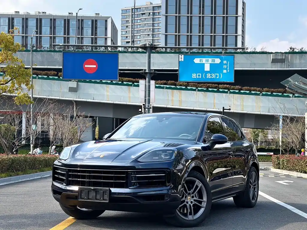 PORSCHE CAYENNE
