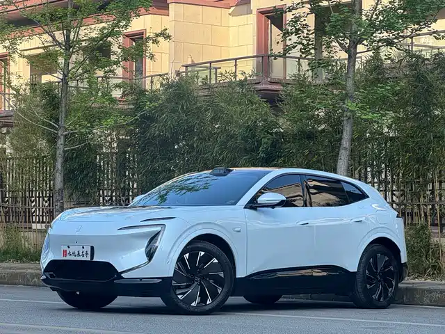 2025 Avatr 07