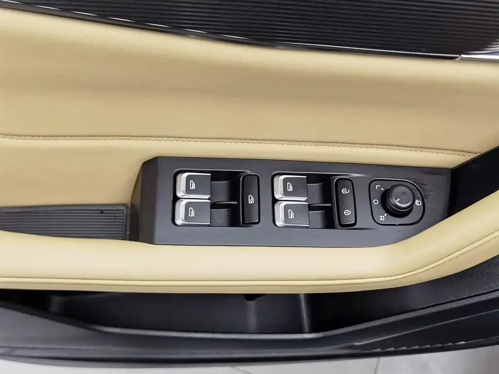 Geely Haoyue L — миниатюра 9