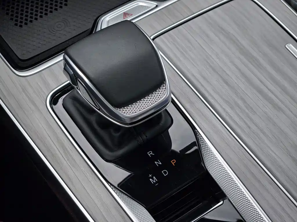 Hongqi Hongqi HS5 — миниатюра 14
