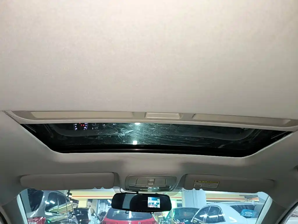 Roewe i6 Classic — миниатюра 18