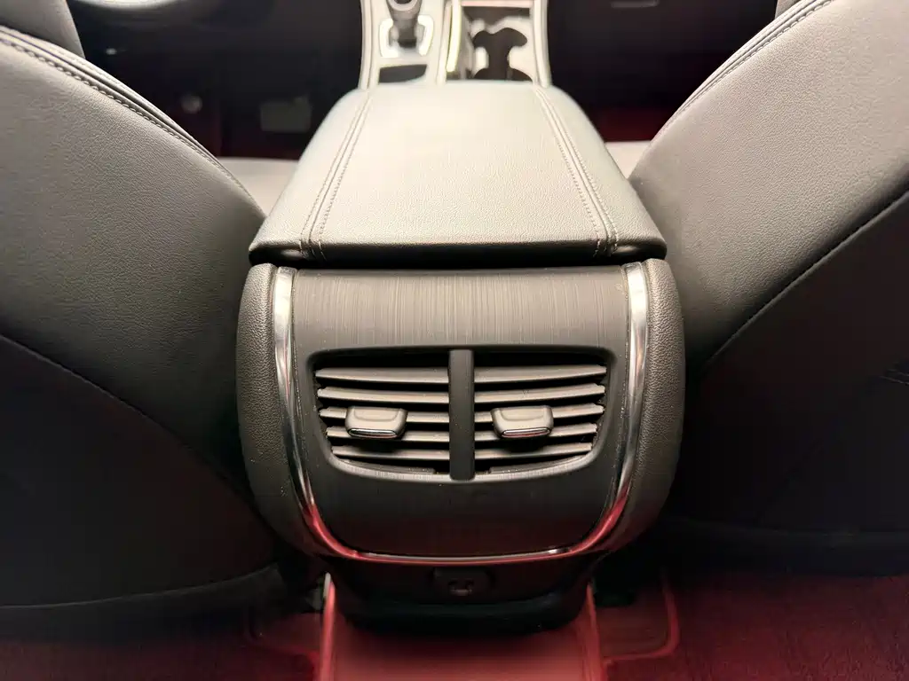 Buick LaCrosse — миниатюра 7