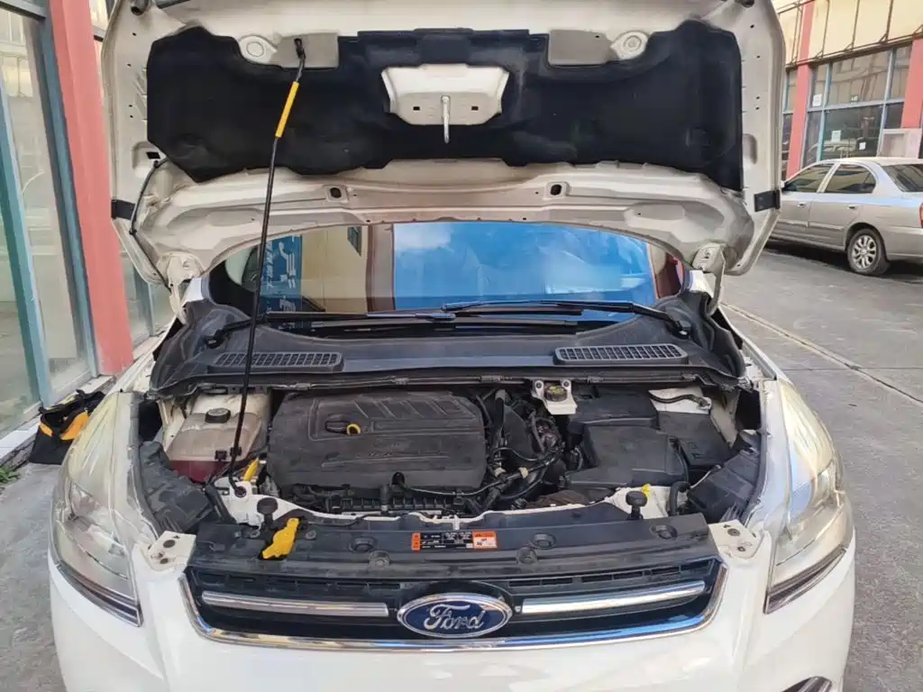 Ford Kuga — миниатюра 20