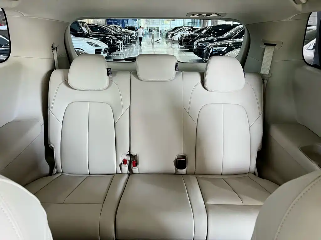 Buick GL8 Hybrid — миниатюра 11