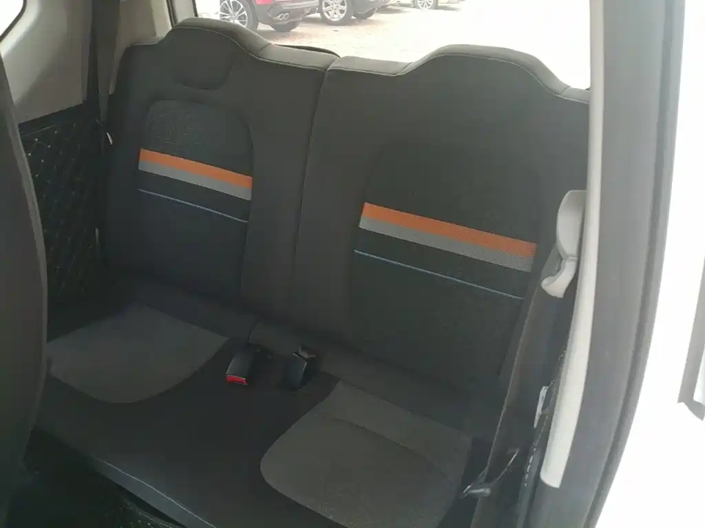 Wuling MINIEV — миниатюра 17