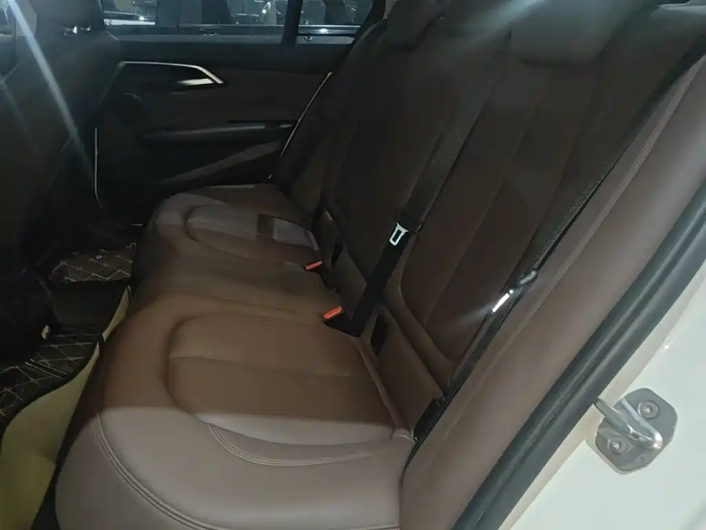 BMW 1 Series — миниатюра 17