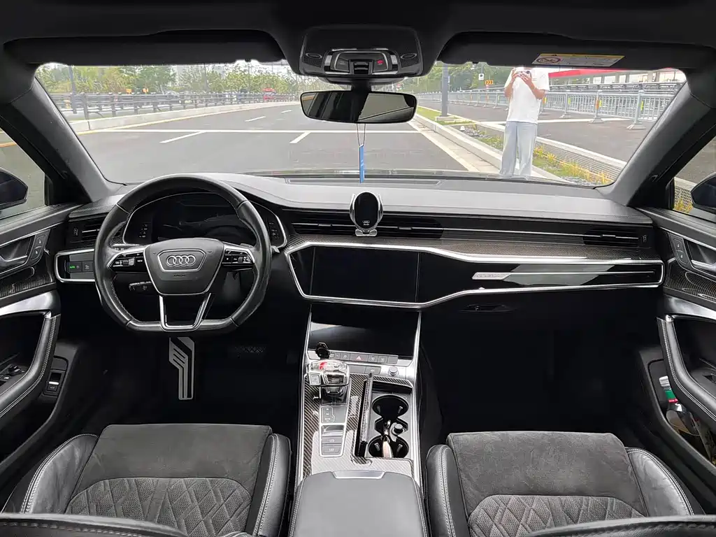 Audi A6L — миниатюра 7