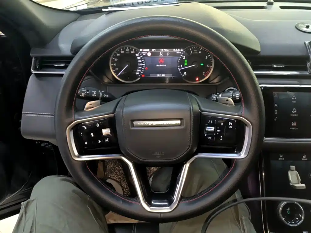 Land Rover Velar — миниатюра 11