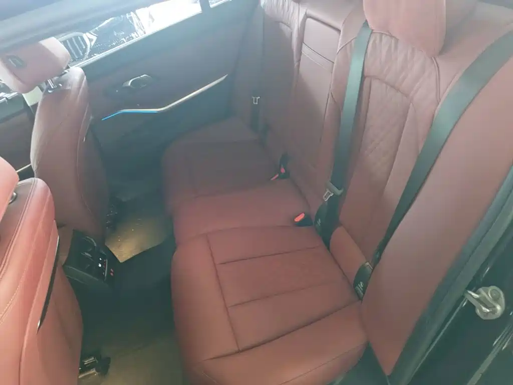 BMW 3 Series — миниатюра 17