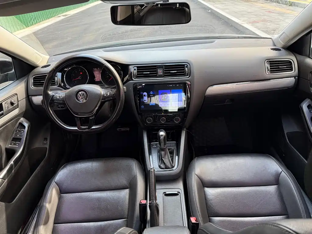 Volkswagen Sagitar — миниатюра 12