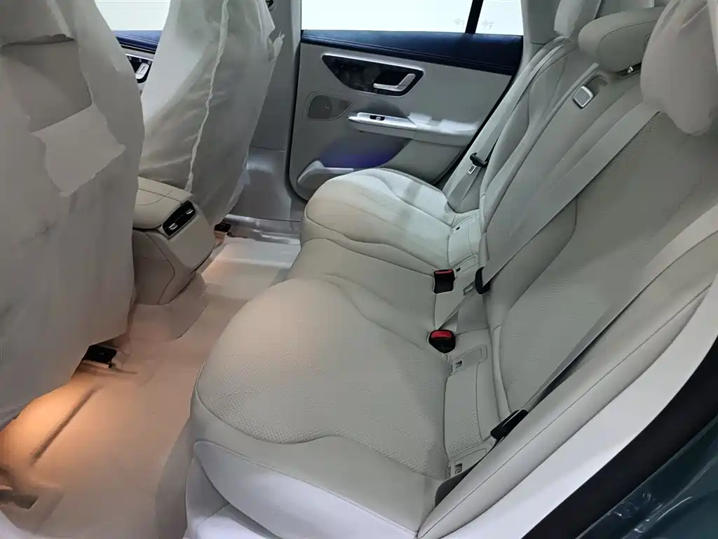 Mercedes-Benz EQE 2025 500 4MATIC