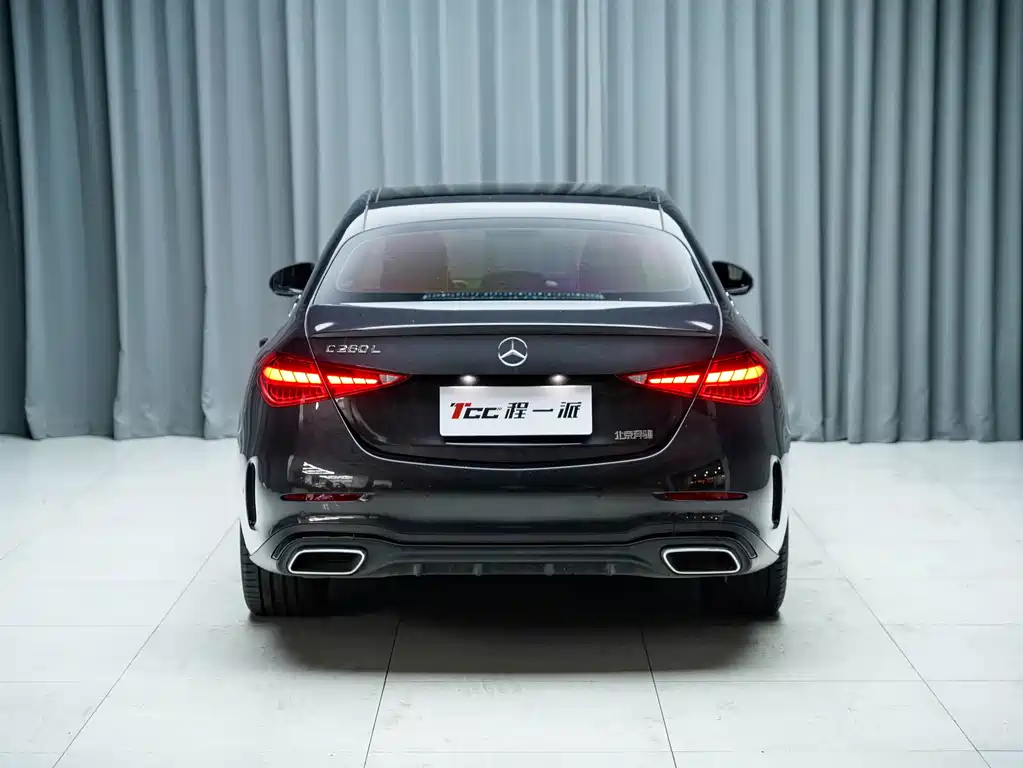 Mercedes-Benz C-Class — миниатюра 8